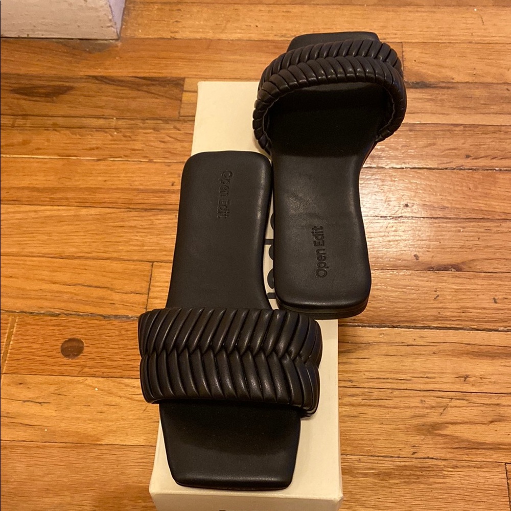 Black Women's Slippers